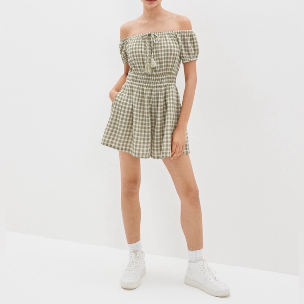 American Eagle Gingham Plaid Puff Sleeve Romper in Green Size L NWT Smocked